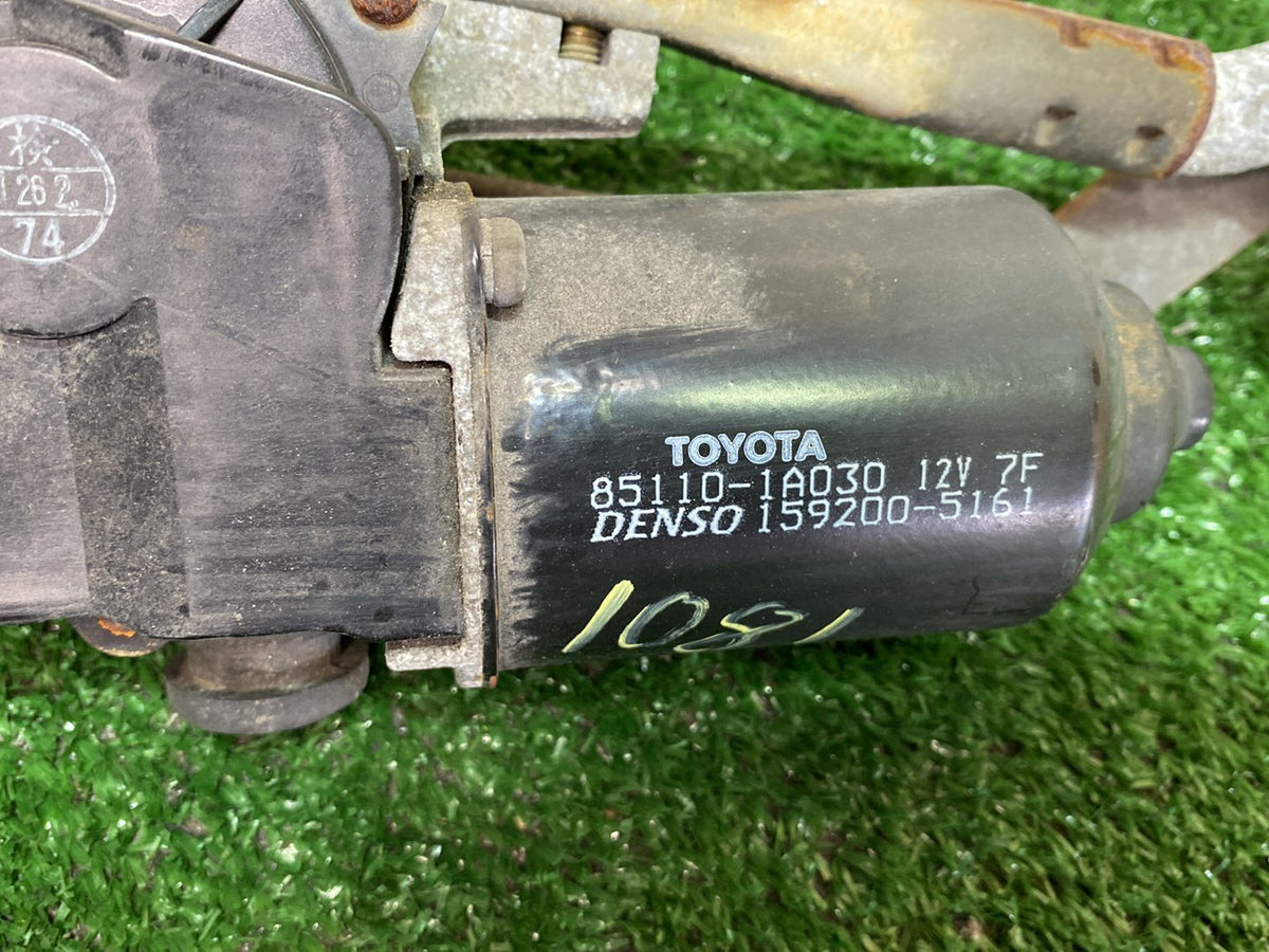 2005 Used Toyota Ist NCP60 - Wiper Motor PN: 8511052270