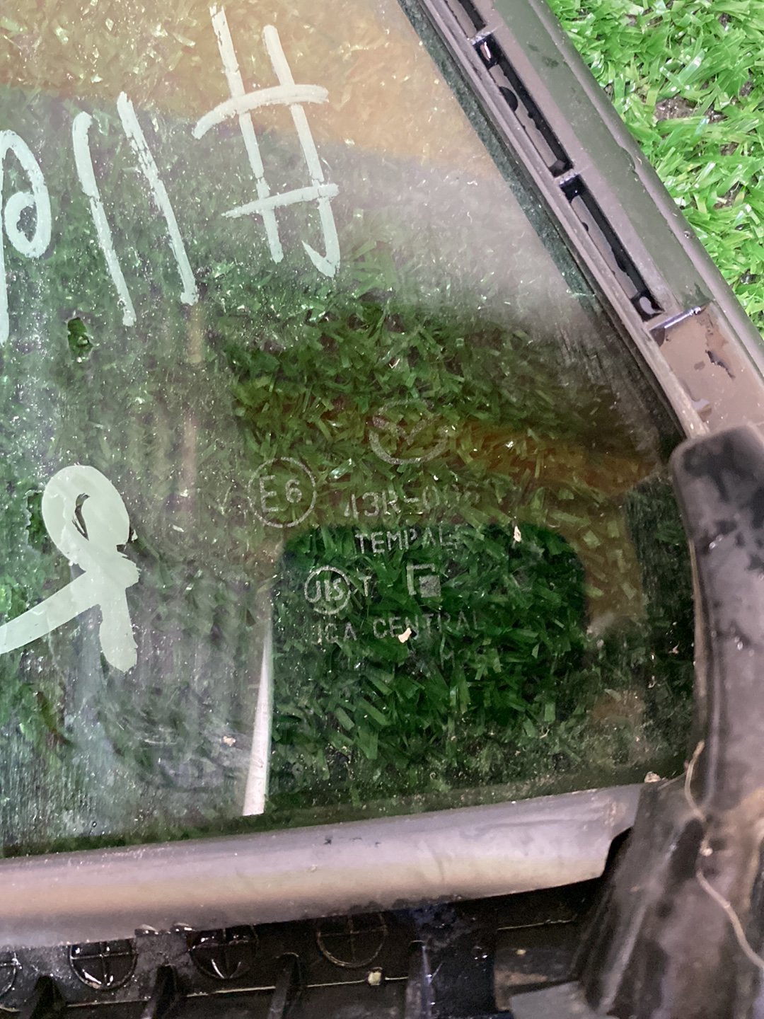 2009 Mazda Axela - Right Rear Quarter Door Glass PN: M262