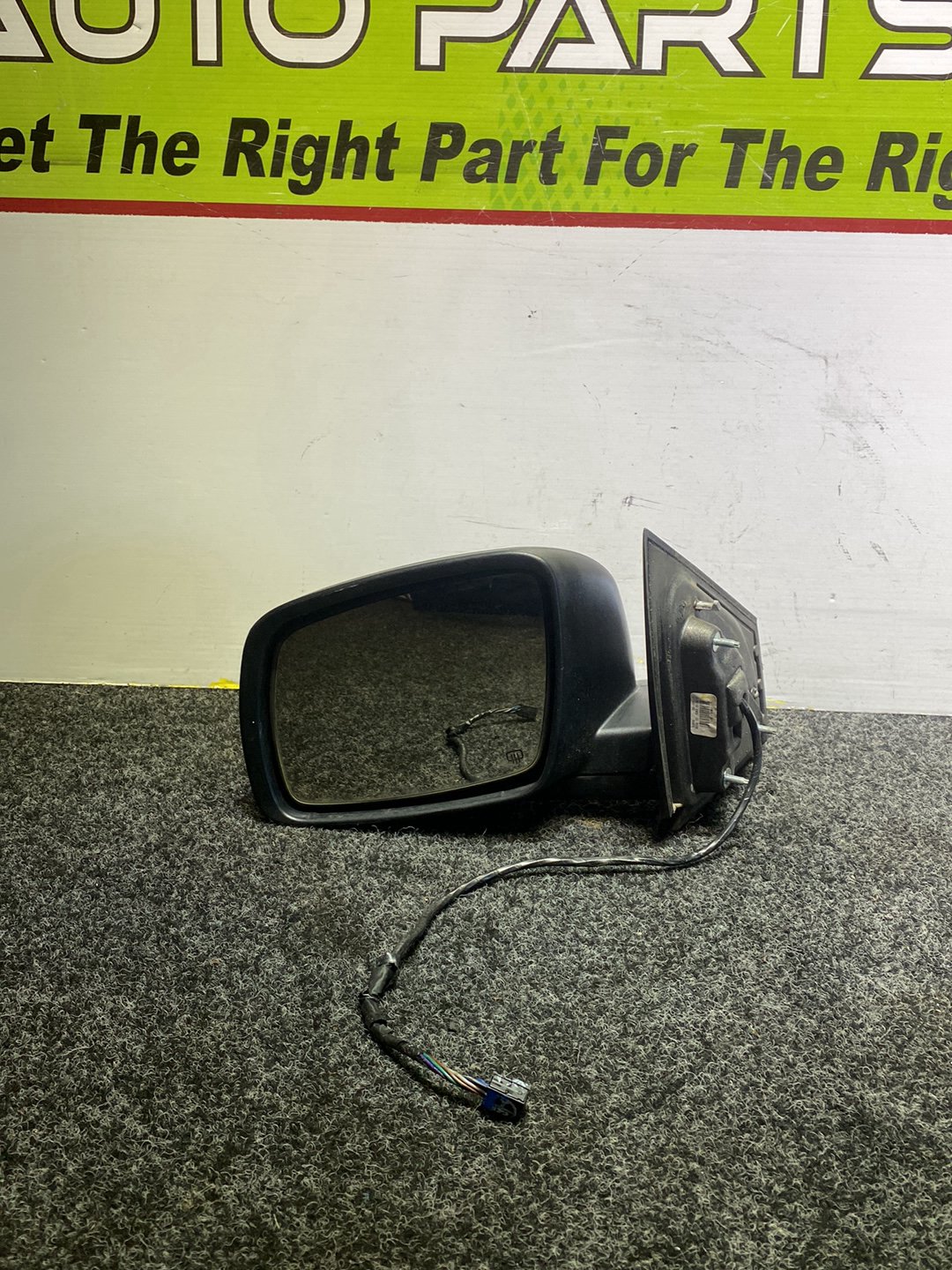 2010 Dodge Journey - Left Door Mirror PN: 7 wires