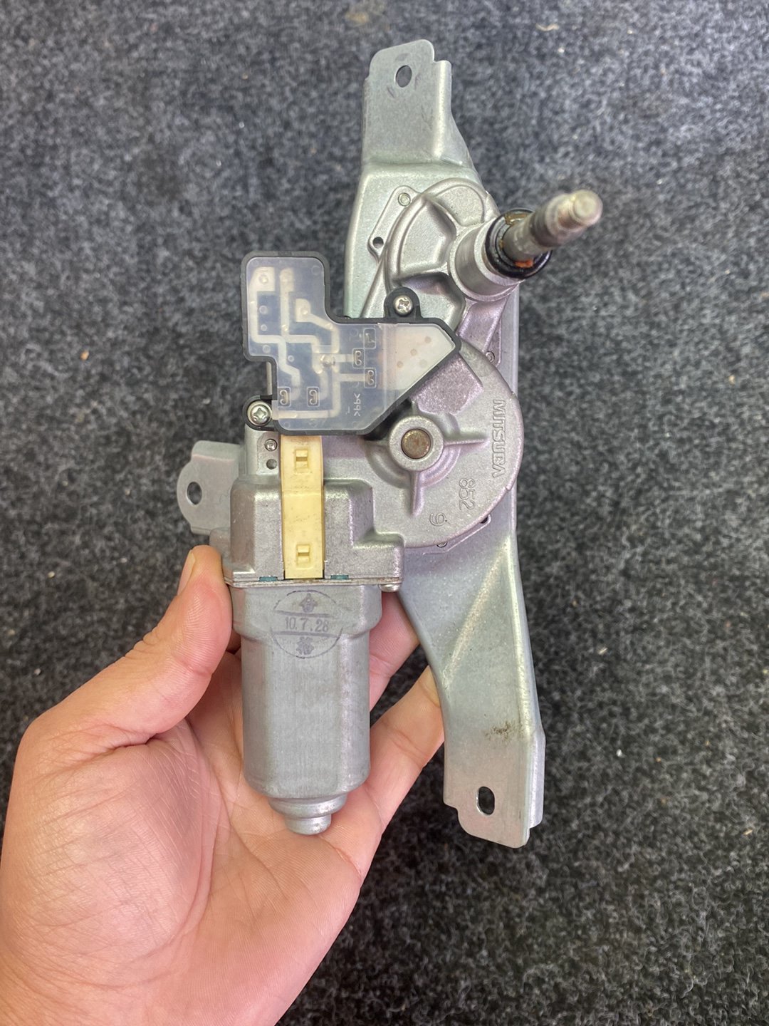 2010 Mazda Demio - Rear Wiper Motor