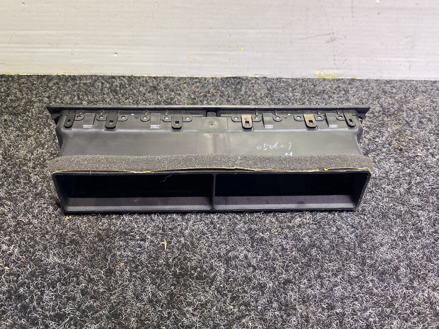 2005 Mazda Demio - Dash Air Vent Centre