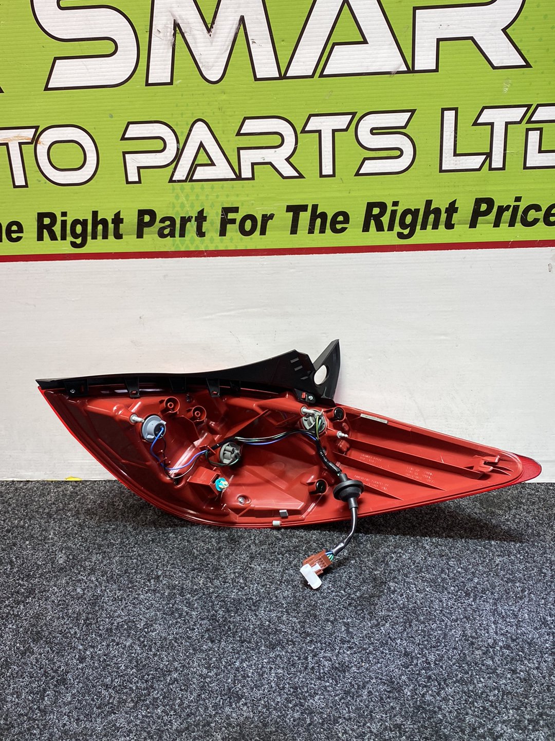 2009, Nissan, Tiida, ST Left Taillight, P7511,