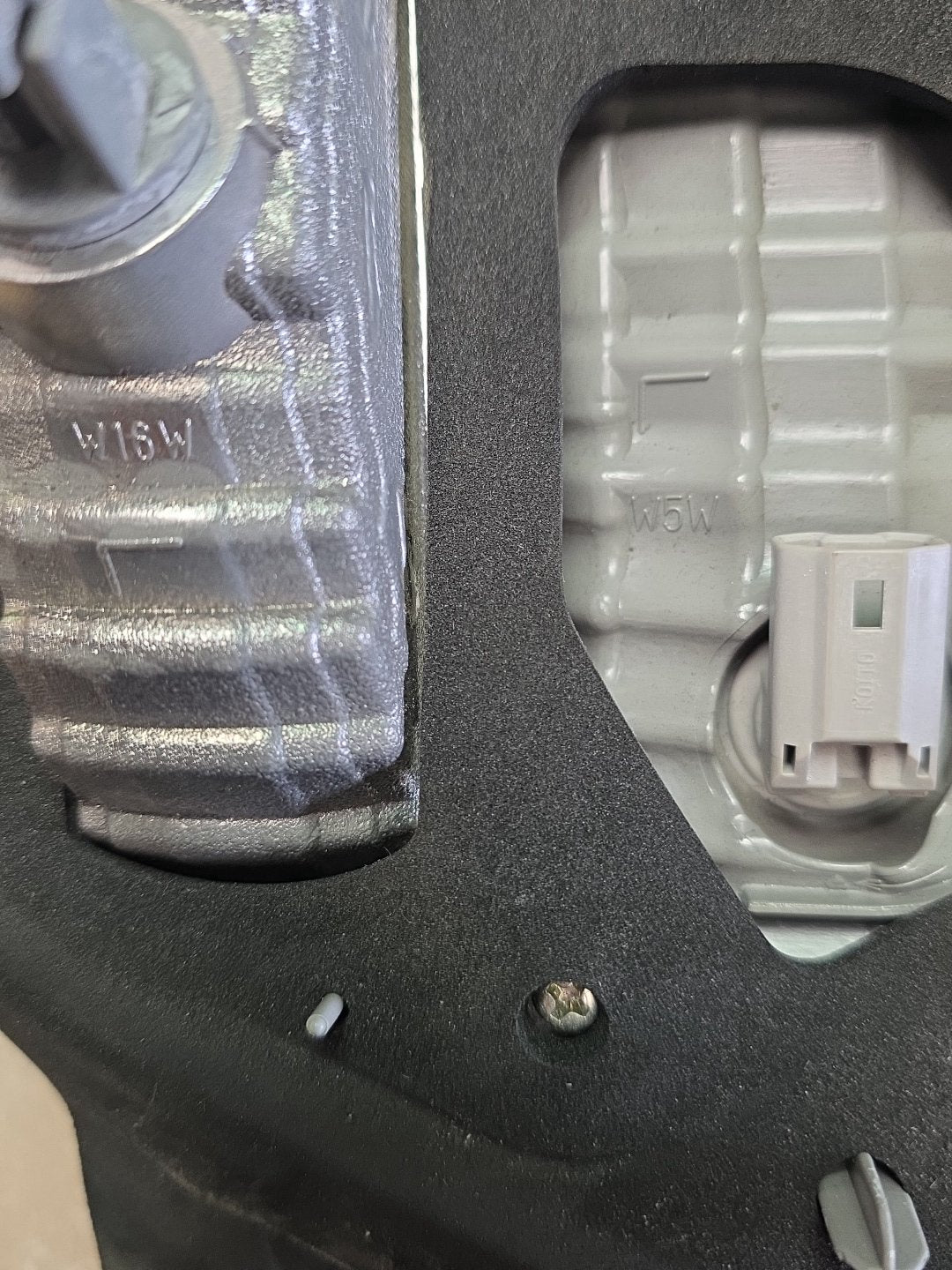 2008 Honda Odyssey- Left Taillight PN: See the photos