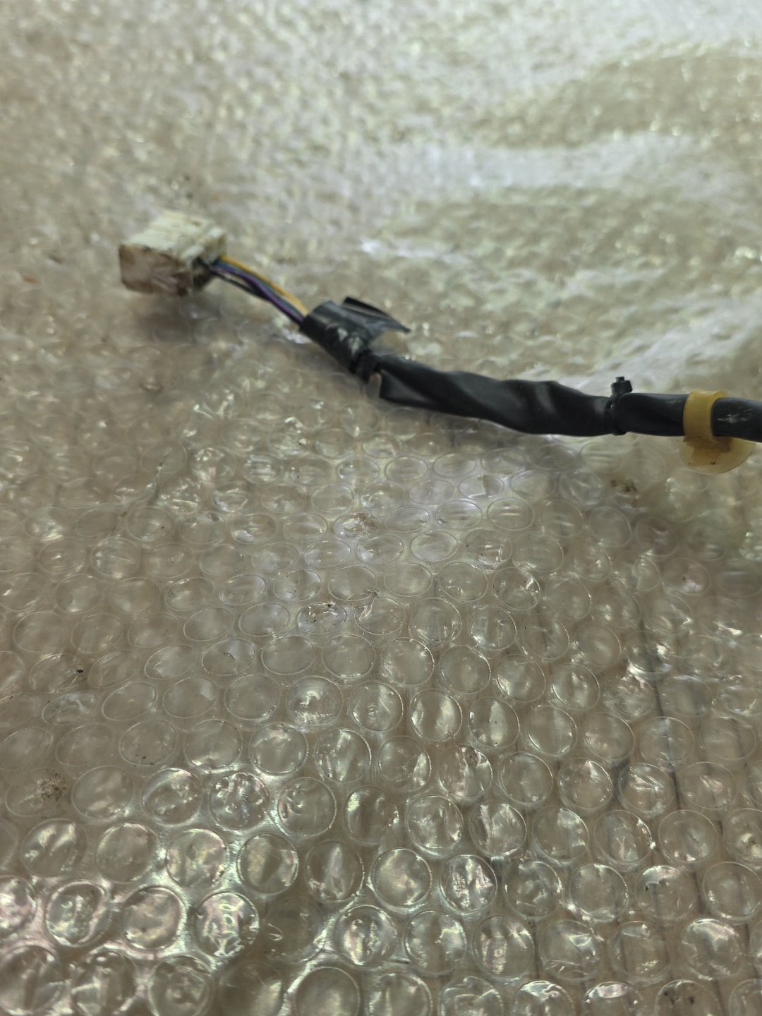 2004 Honda Accord- Right Door Mirror PN: 7 wires