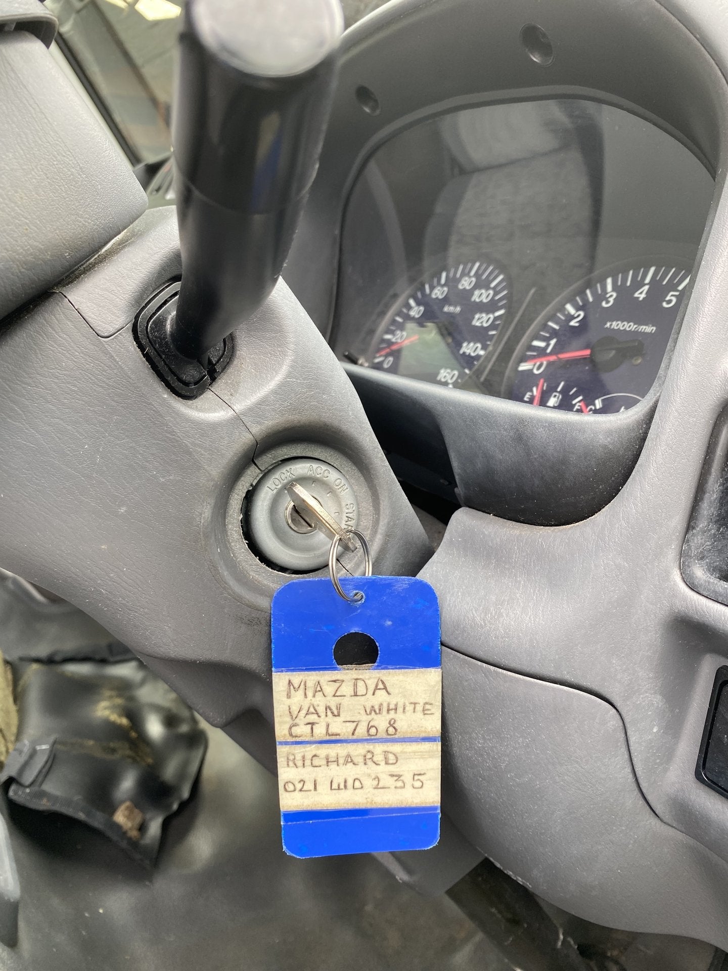 2005 Mazda E2000 Dismantlinng For Parts