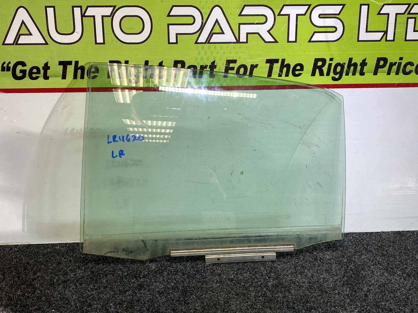 2008 Toyota Yaris - Left Rear Door Glass PN: Tint Number M2H3