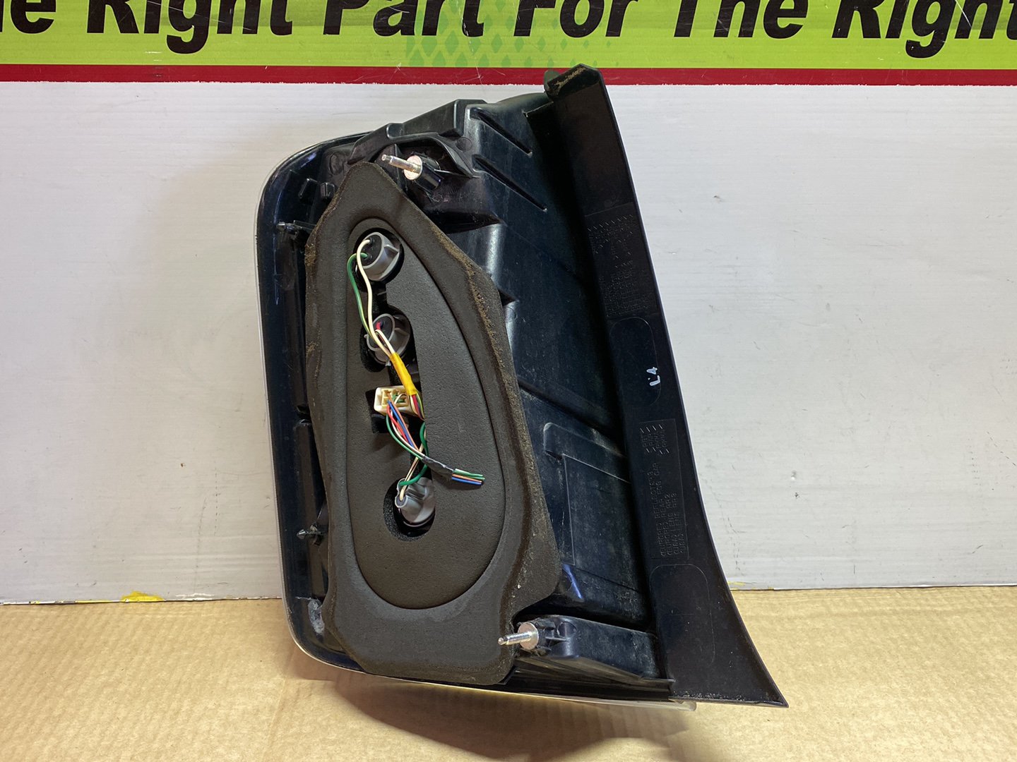 2008 Used Toyota Prius NHW20 - Right Taillight PN: STANLEY 47-13