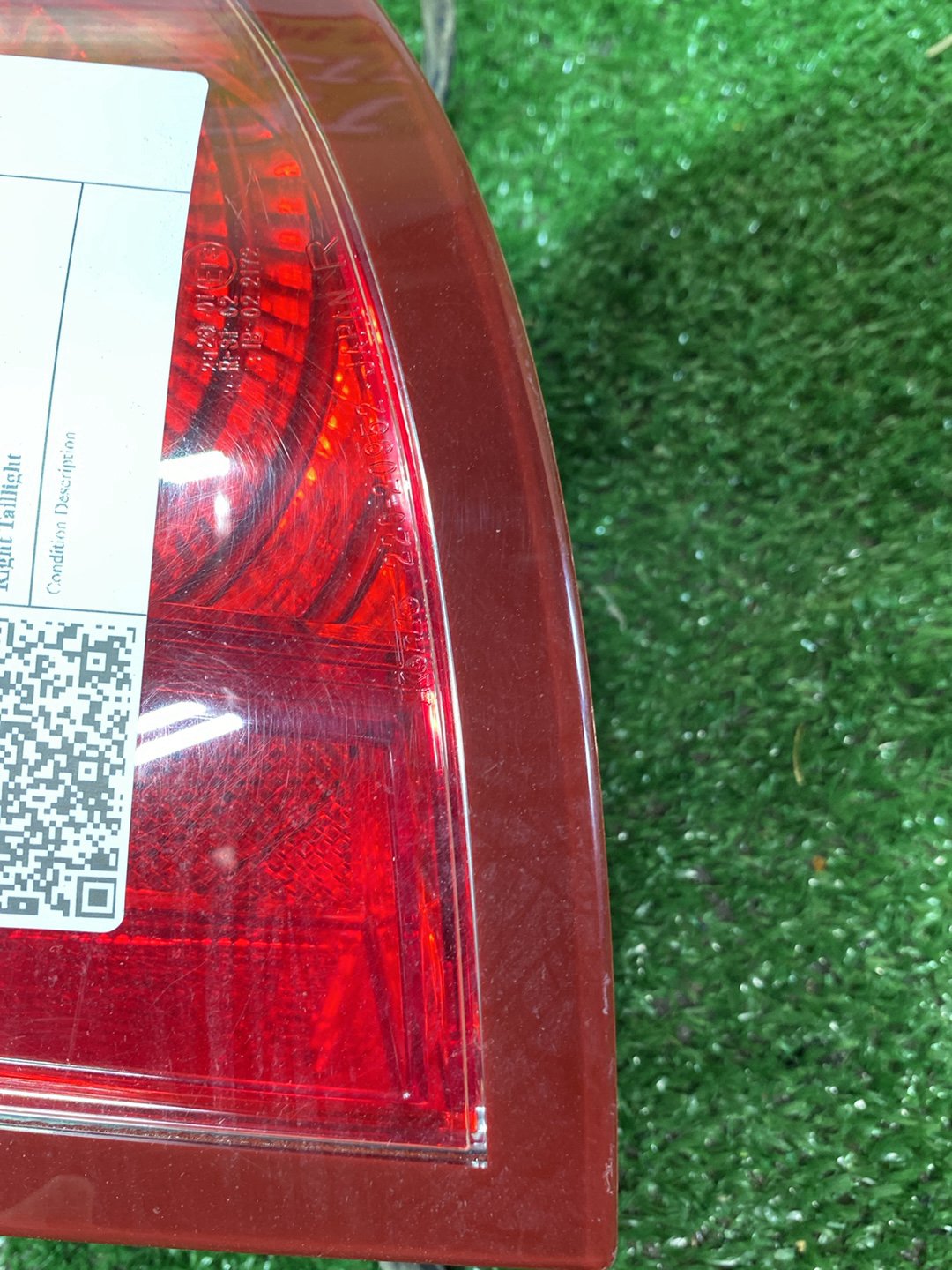 2006 Subaru Legacy - Right Taillight PN: 220-20952