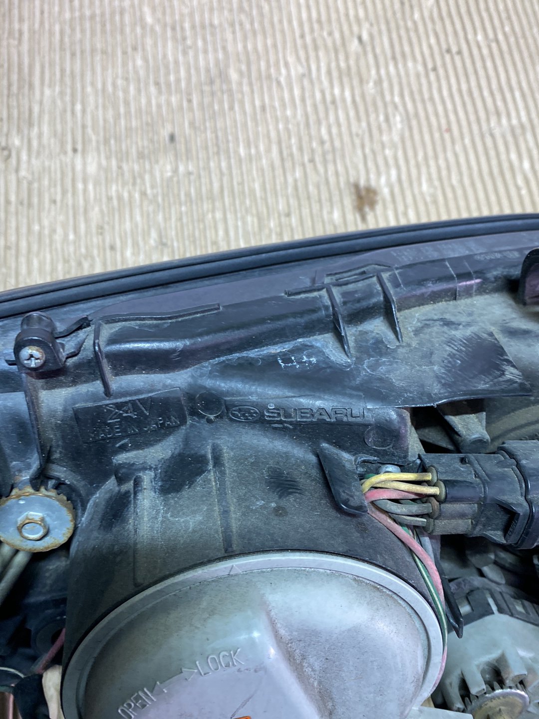 2007 Subaru Legacy- Left Headlight PN: see photos