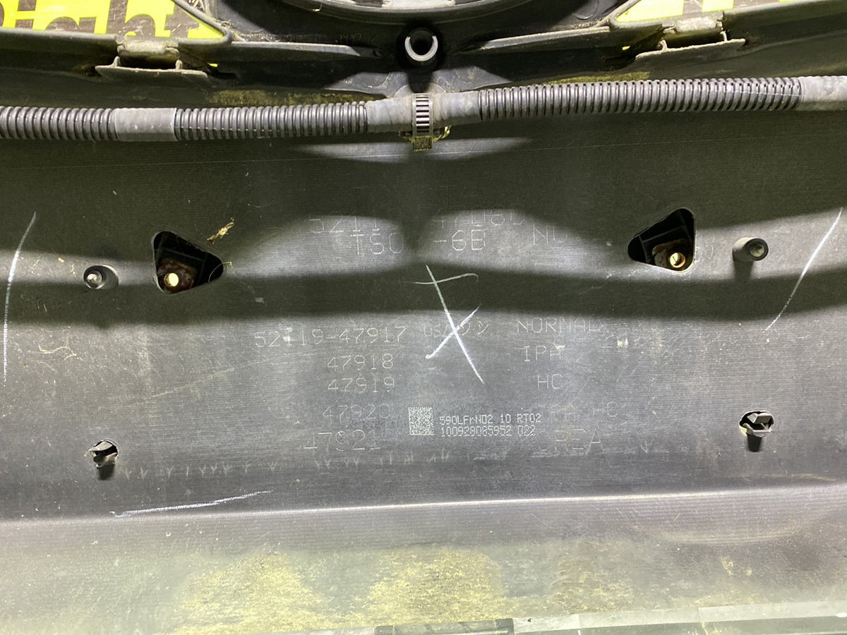 2010 Toyota Prius- Front Bumper PN: 5211947080B0