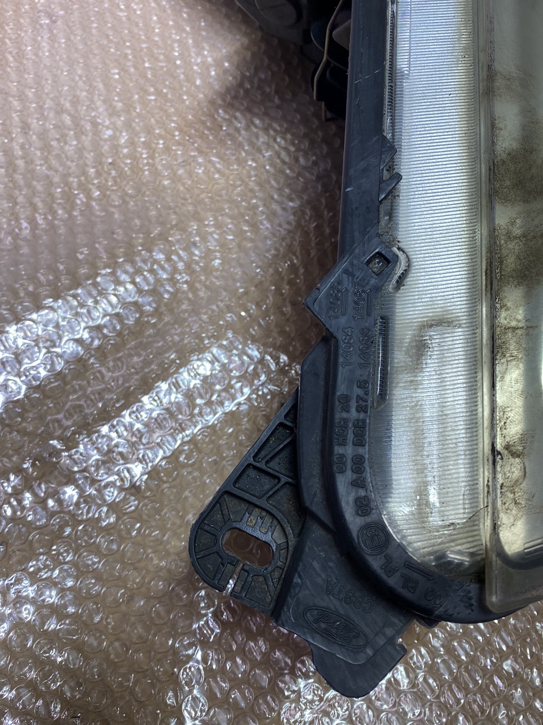 2015 Ford Kuga - Right Headlight PN: see photos