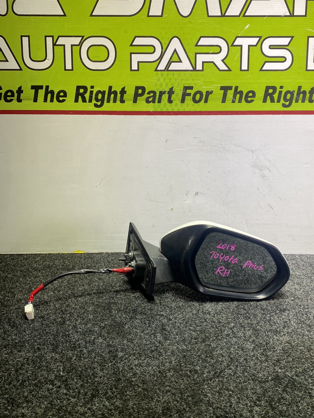 2018 Toyota Prius- Right Door Mirror PN: 7 wires