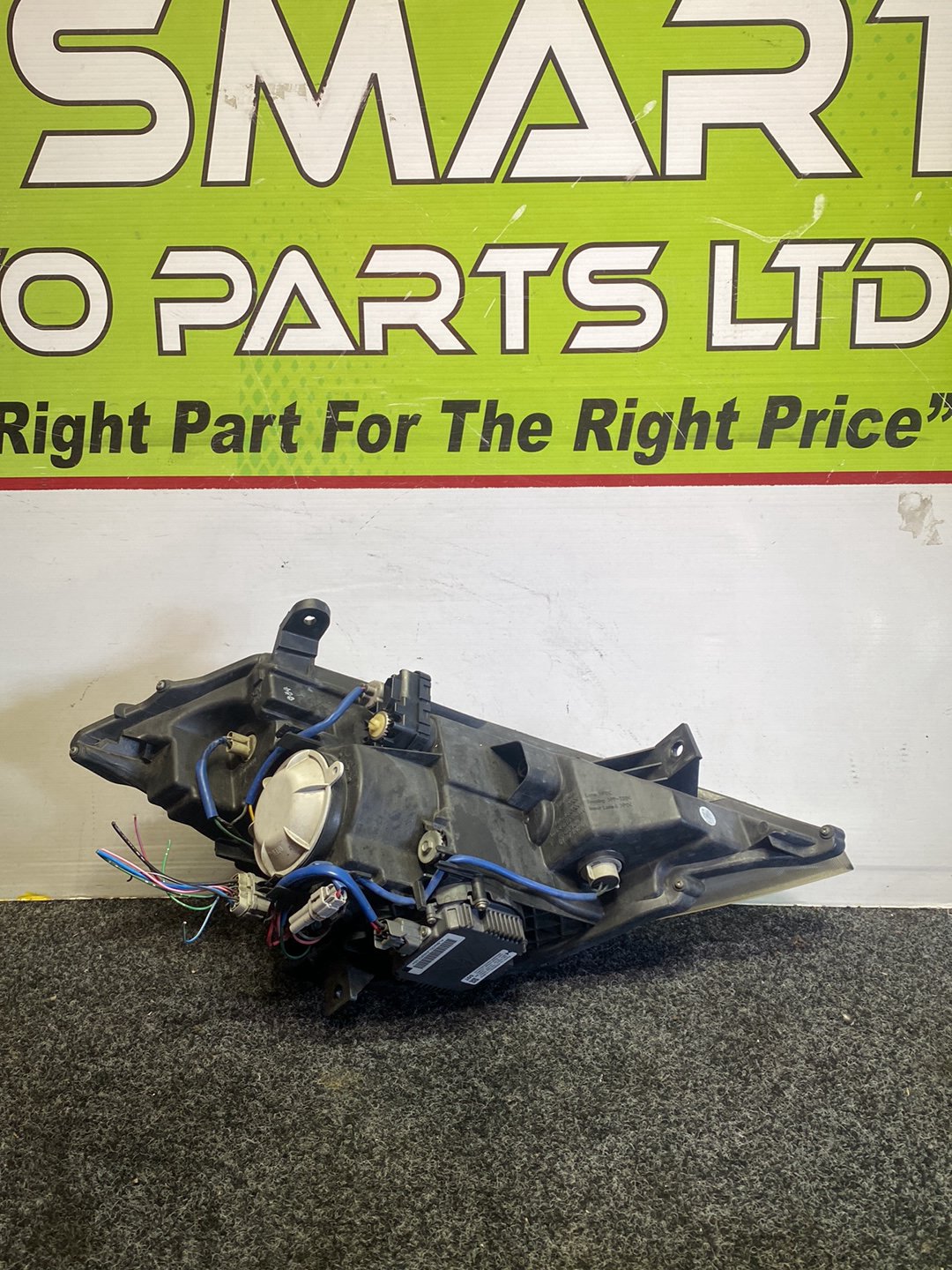 2007 Nissan Murano- Right Headlight