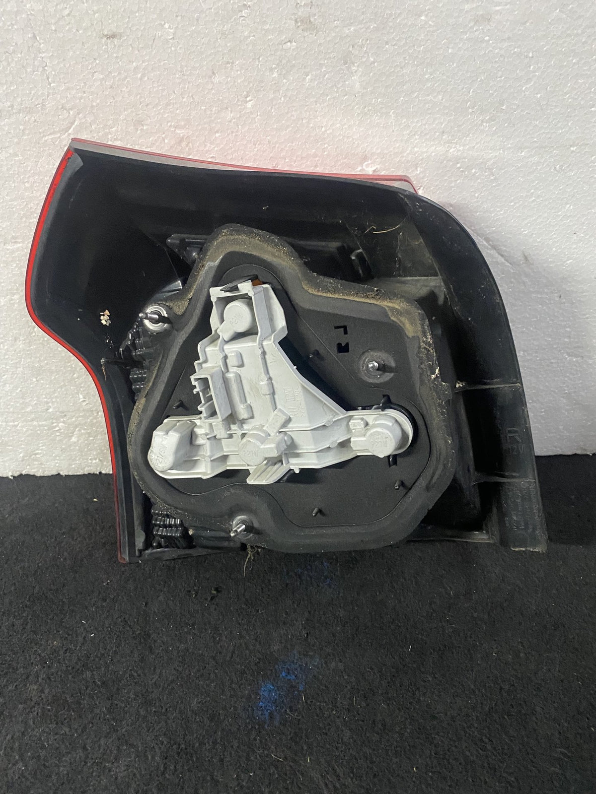 2005 Toyota Corolla Runx - Right Taillight PN: 13-87 F/Lift