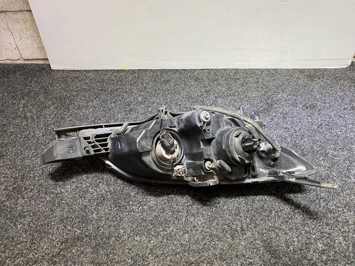 2008 Mazda Axela BK - Left Headlight Manual Adjust/ Non Hid/ P2951