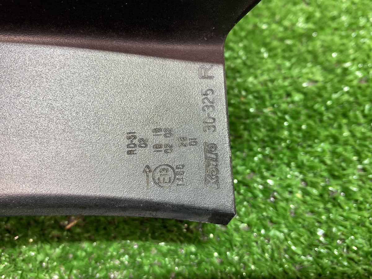 2006 Lexus GS450h - Right Taillight PN: KOITO 30-325