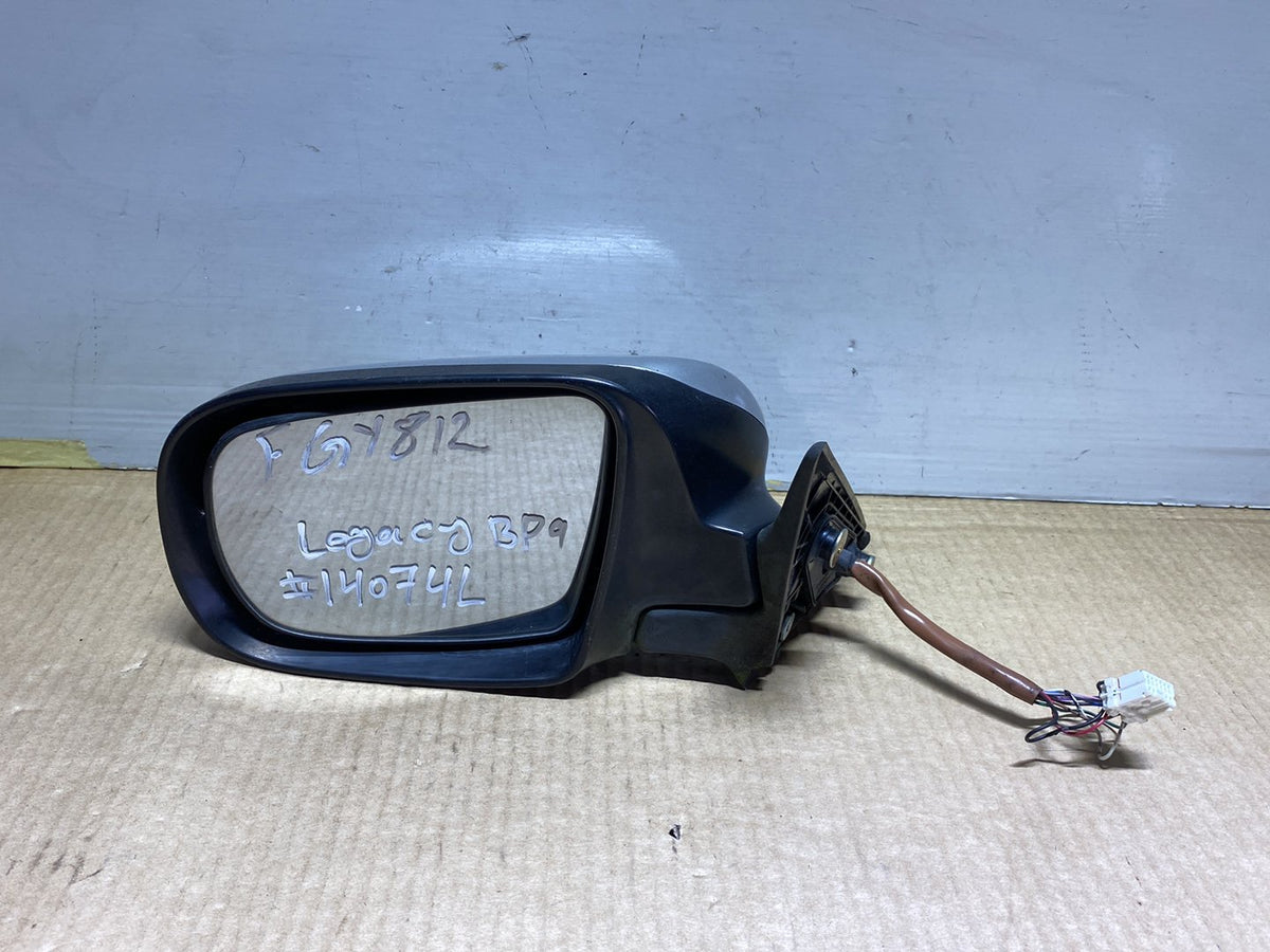2004 Subaru Legacy BP9 - Left Door Mirror PN: 10 wires