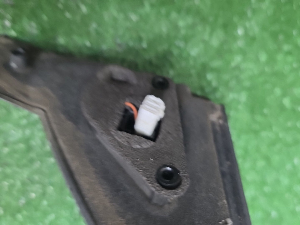 2007 Mazda Verisa DC5W - Left Door Mirror PN: 7 wires