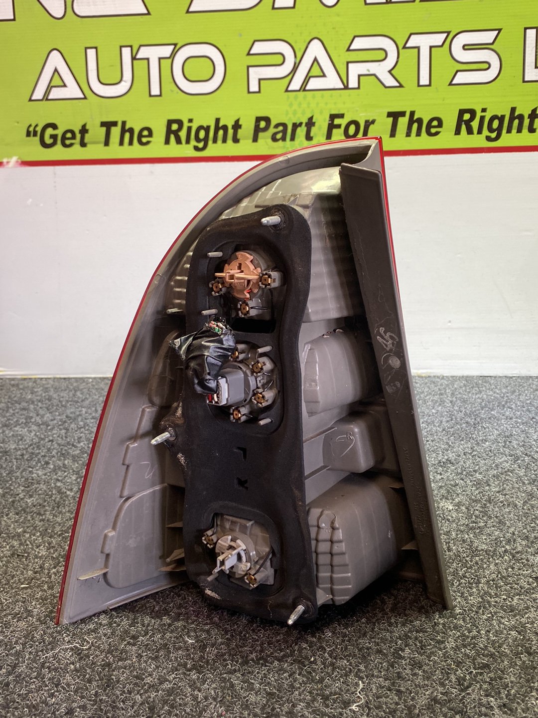 2004 Toyota Corolla - Right Taillight PN: Koito 13-61