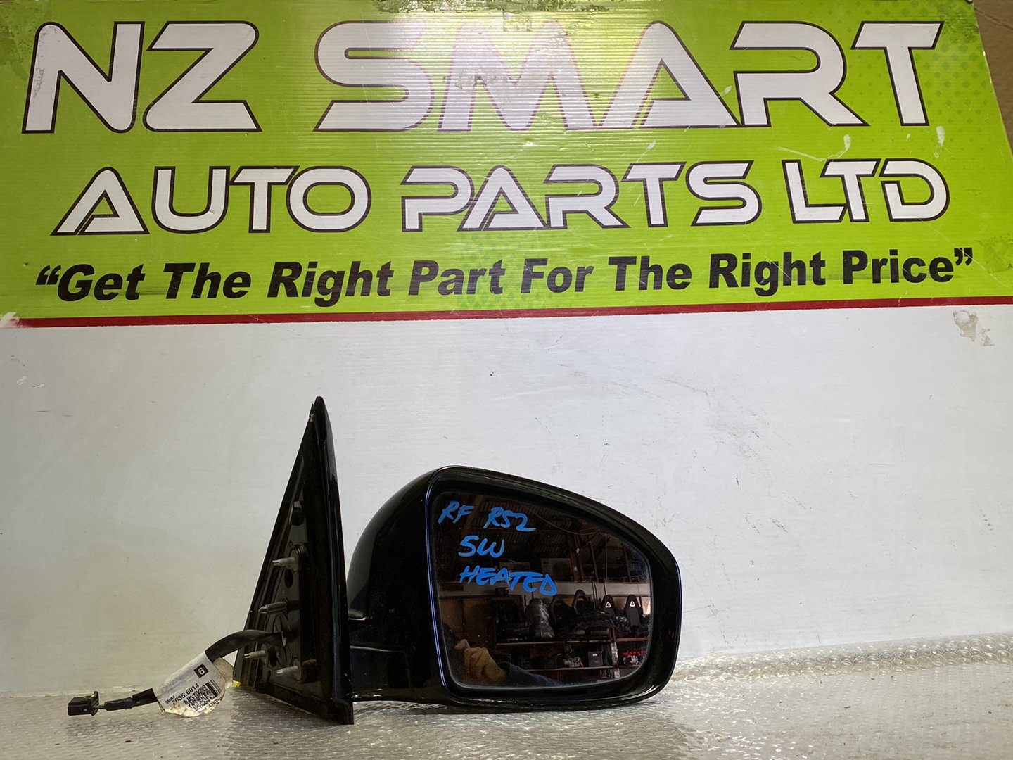 2014 Nissan Pathfinder- Right Door Mirror PN: 5 wires