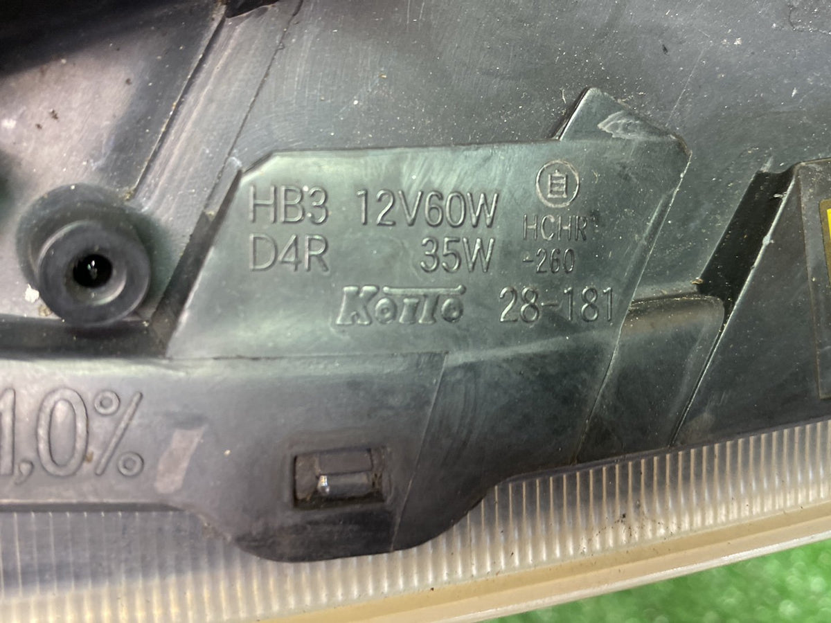 2004 - 2007 - Used Toyota Noah AZR6# Imported - Left Headlight