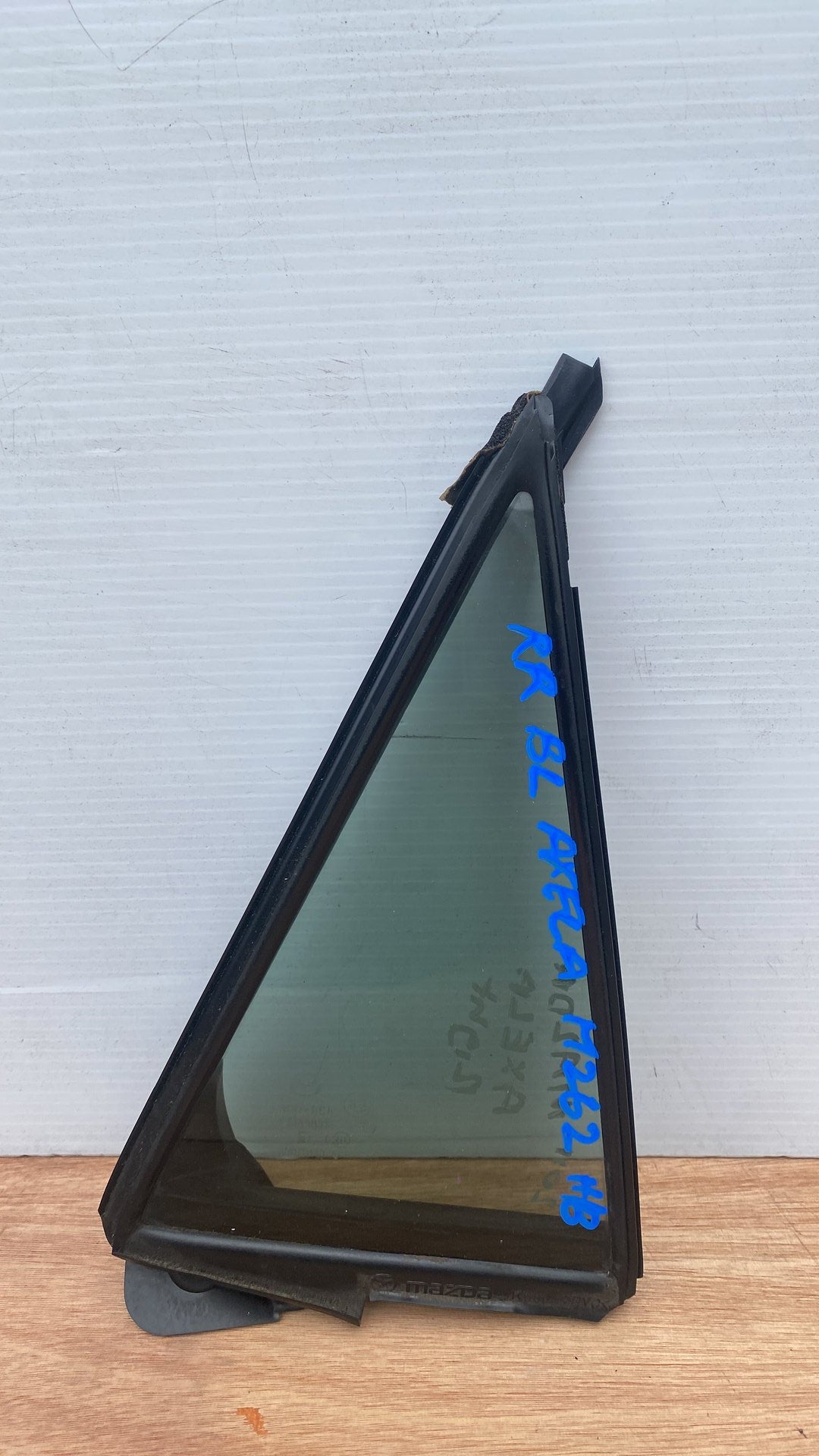 2010 Mazda Mazda3 - Right Rear Quarter Door Glass PN: M262 H/B
