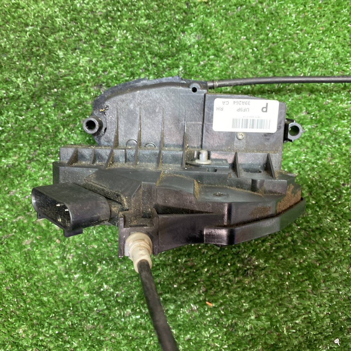 2011 Ford Ranger - Right Rear Window Regulator/Motor PN: See photos