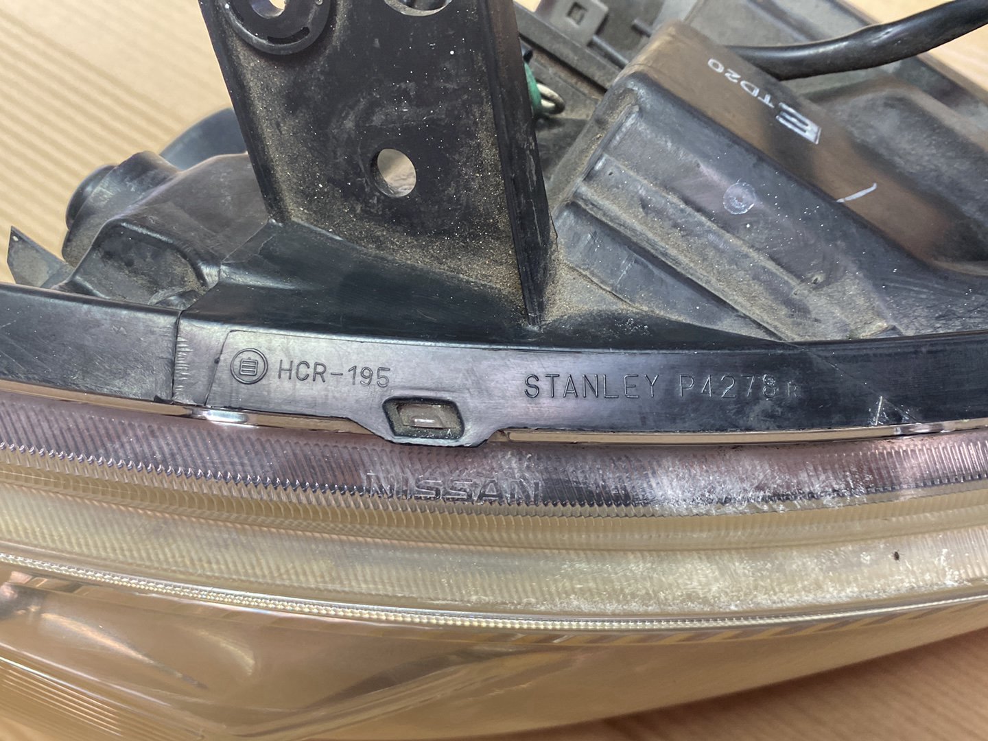 2007 Nissan Tiida- Right Headlight PN: STANLEY P4278R