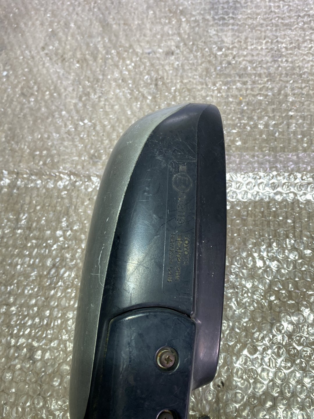 2001 Lexus IS200- Left Door Mirror PN: 7 wires