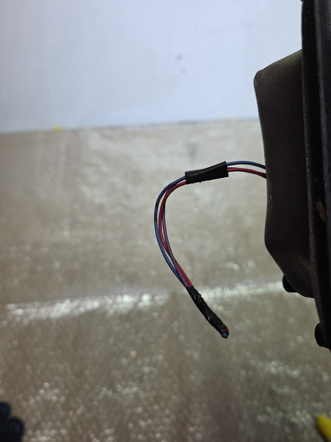 2007 Ford Territory- Right Door Mirror PN: 3 wires