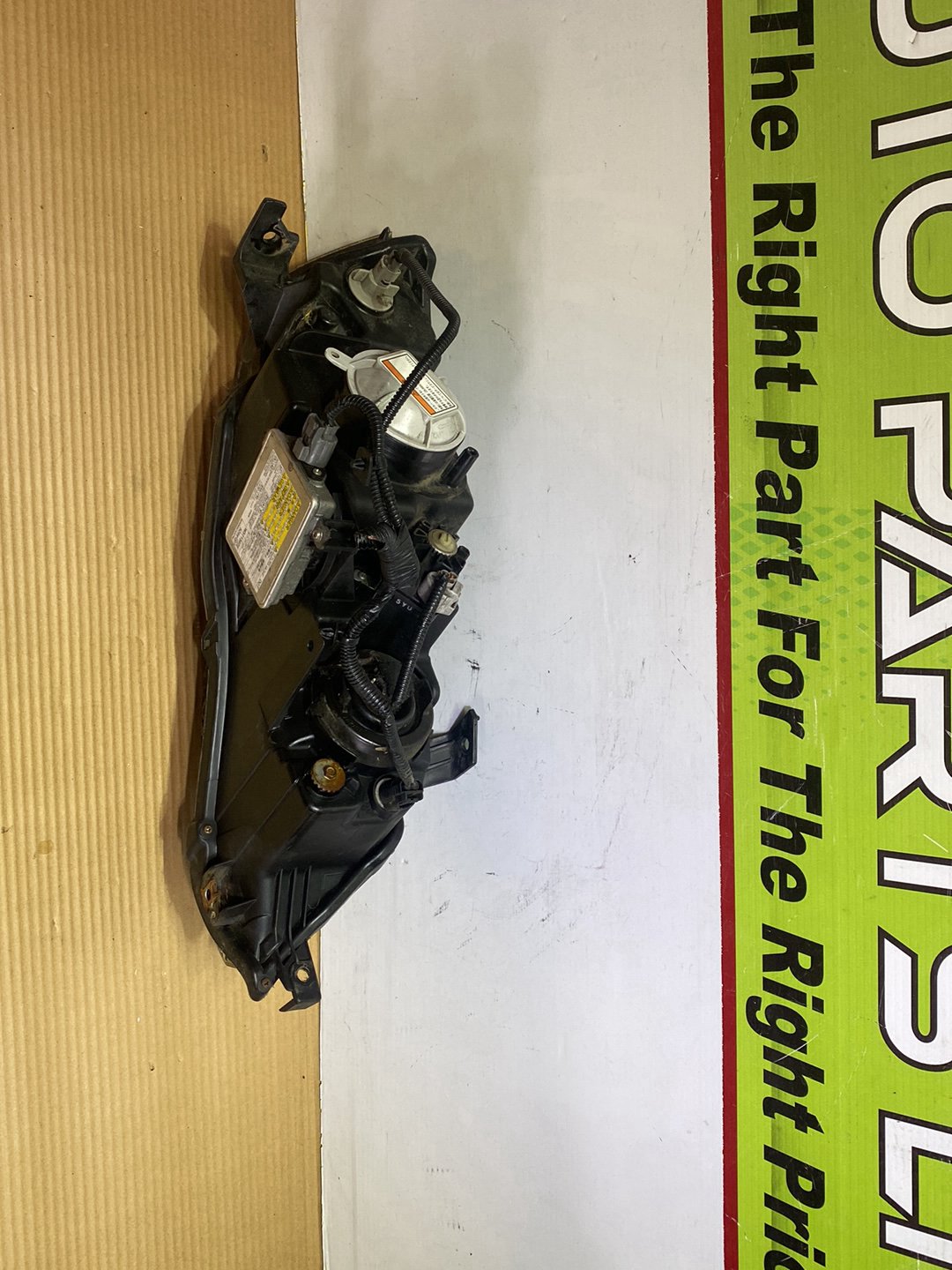 2006 Honda Odyssey- Left Headlight PN: