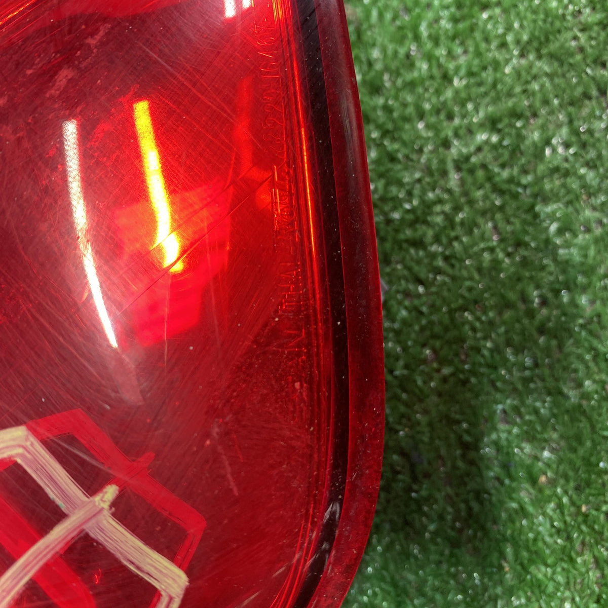 2008 Nissan Navara - Left Taillight PN: KOITO 220-16467