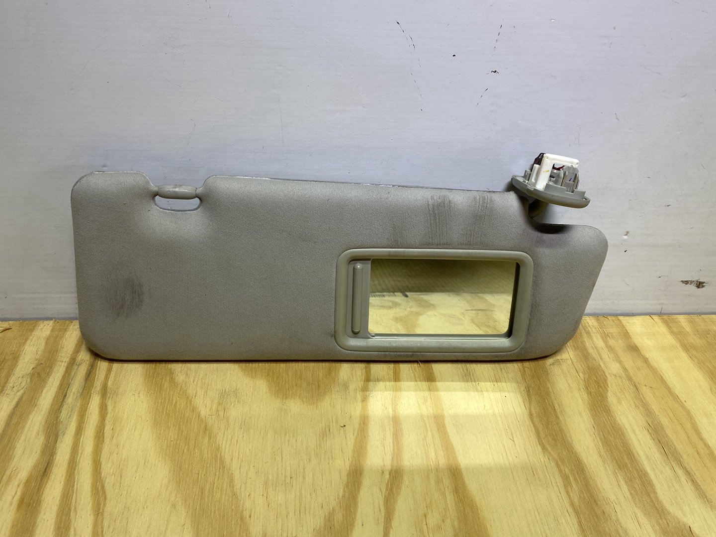 2014 Toyota Prius ZVW30 - Right Sun Visor