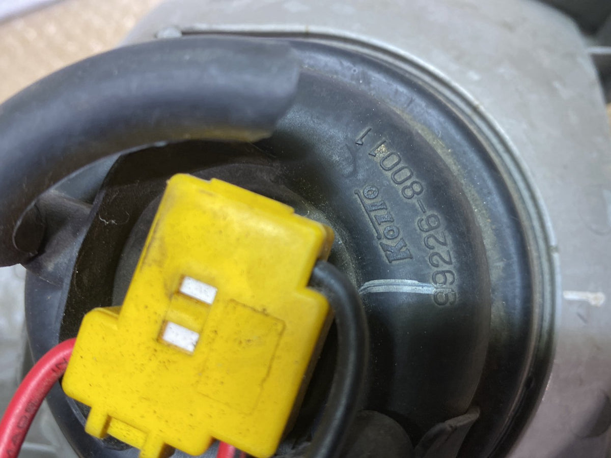 2005 Mazda Bounty - Right Headlight PN: see photos