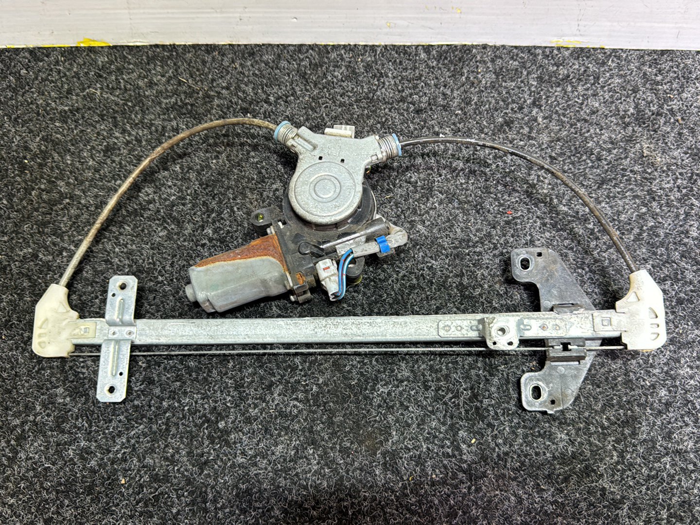 2004 Honda Civic- Left Rear Window Regulator/Motor PN: