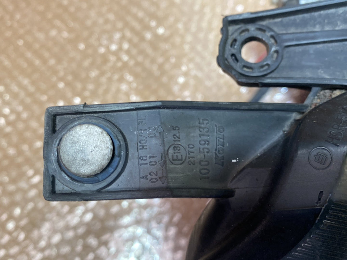 2009 Suzuki SX4 - Right Headlight PN: see photos