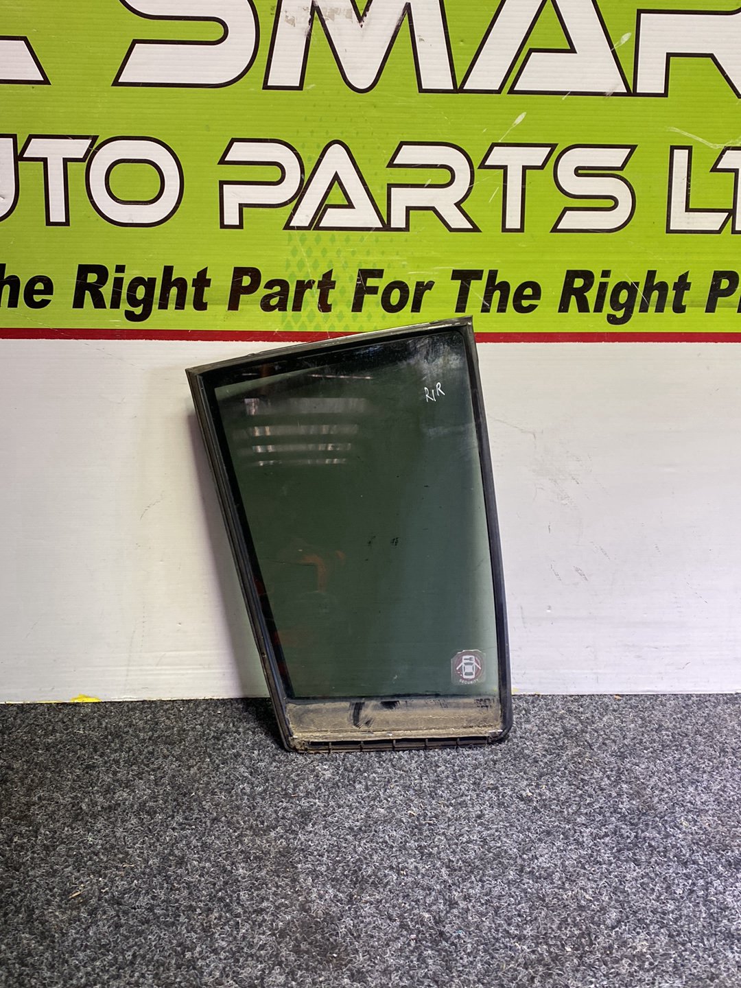 2007 Nissan Tiida - Right Rear Quarter Door Glass PN: M31Q8