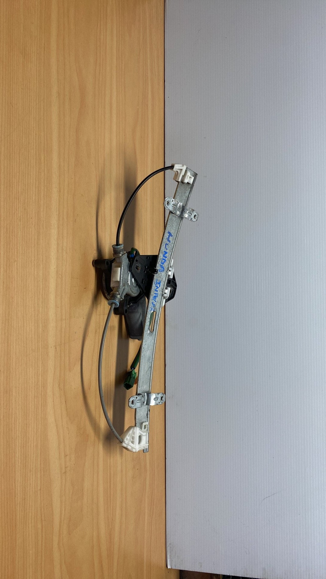 2000 Honda Integra- Left Front Window Regulator/Motor PN: