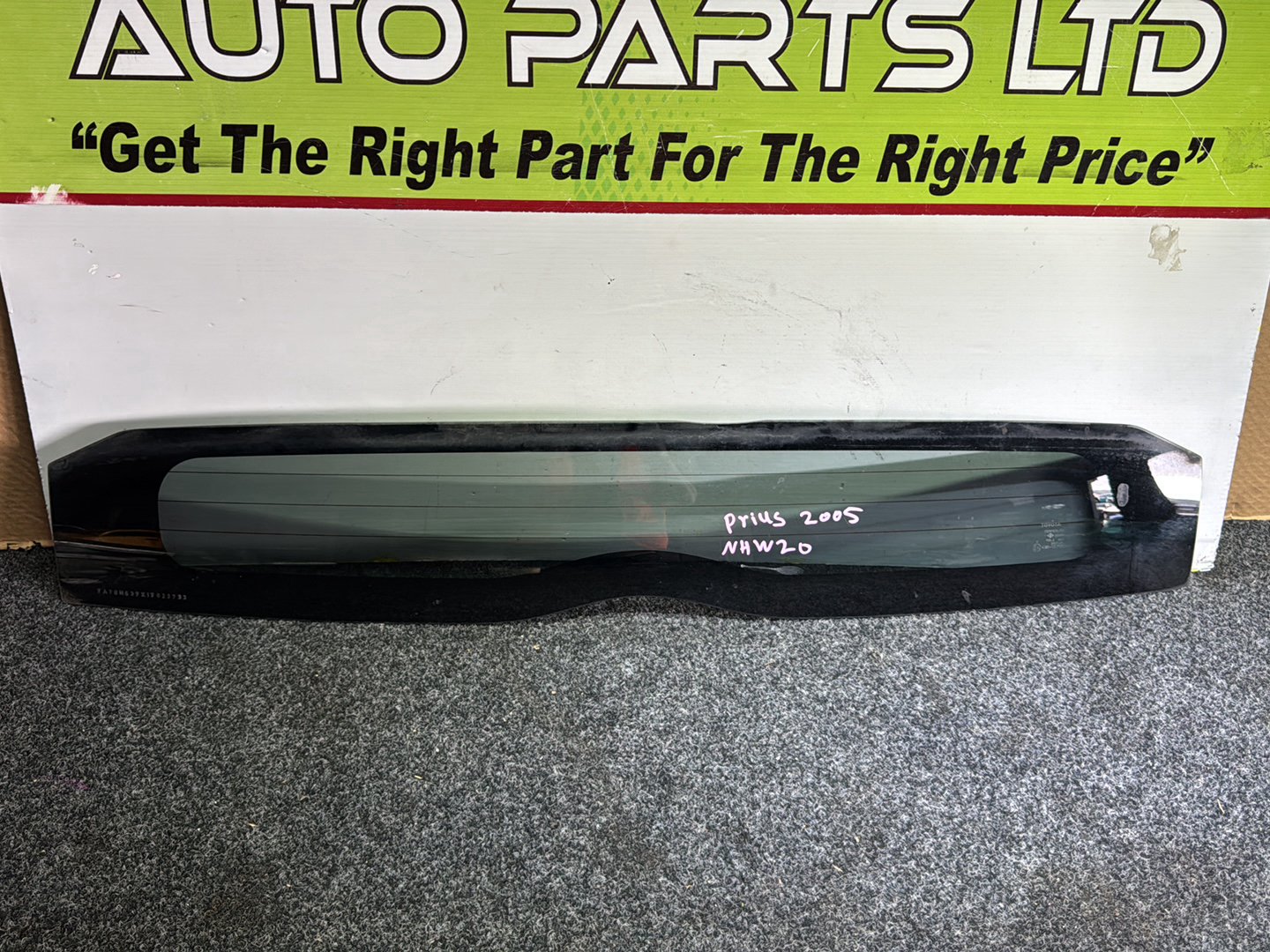 2005 Toyota Prius - Rear Tailgate Glass PN: Tint Number M2L2