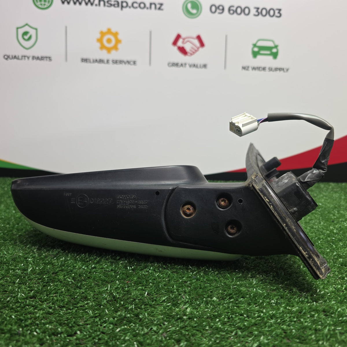 2006 Used Toyota Wish - Left Door Mirror PN: 8794068030/ 5 Wires