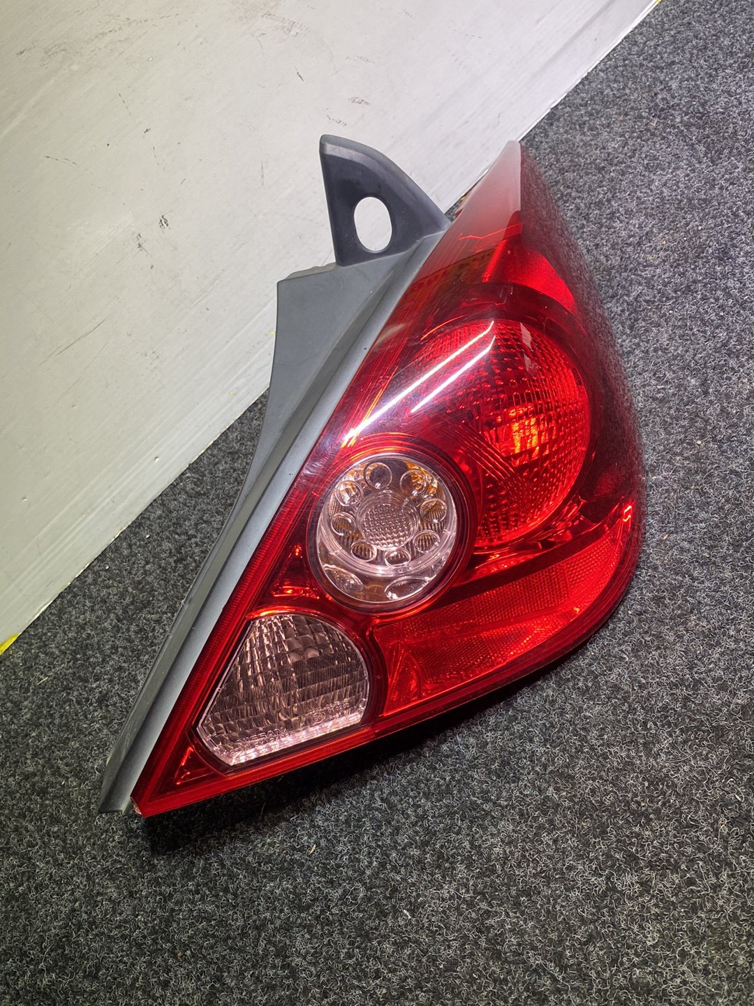 2007 Nissan Tiida - Right Taillight PN: STANLEY P4086R