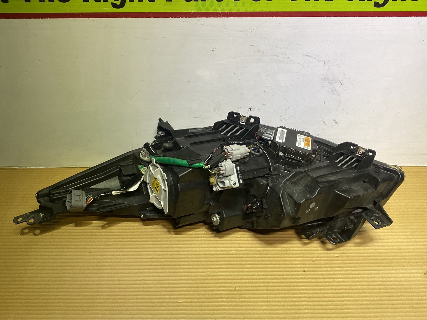 2013 Mazda Axela BLFFW- Right Headlight PN: