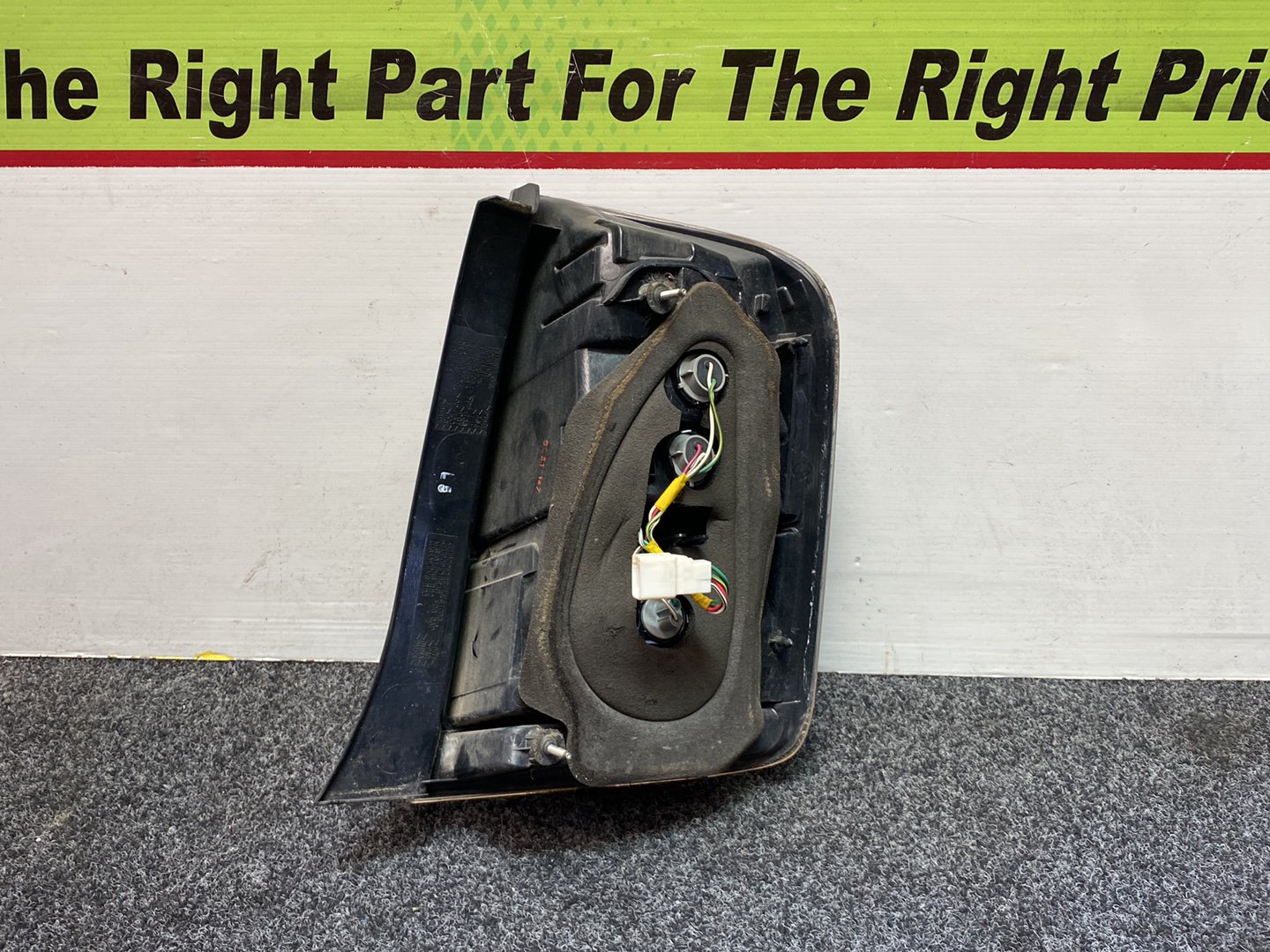 2005 Used Toyota Prius NHW20 - Left Taillight PN: STANLEY 47-13