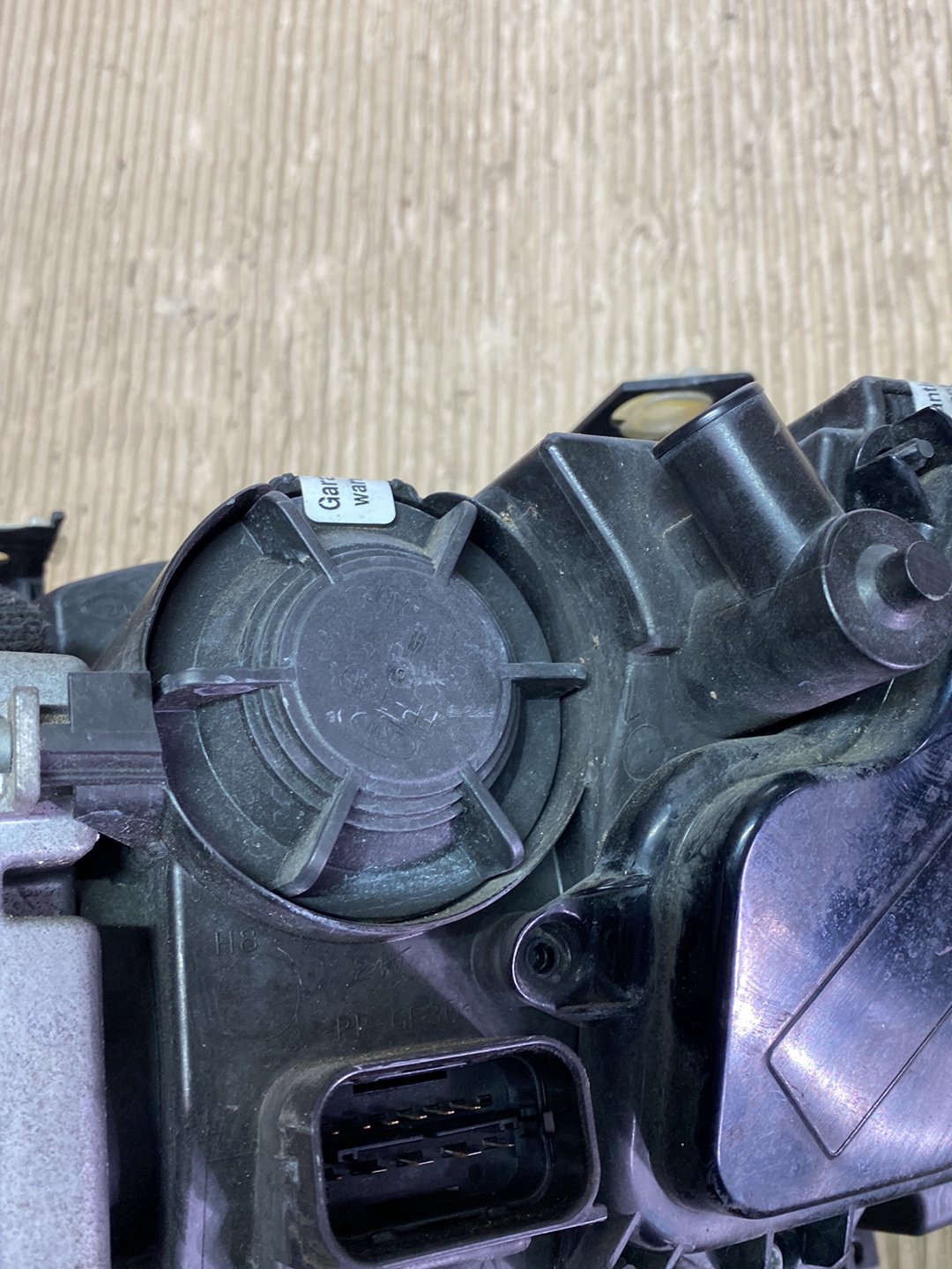 2011 BMW 320- Right Headlight PN: see photos