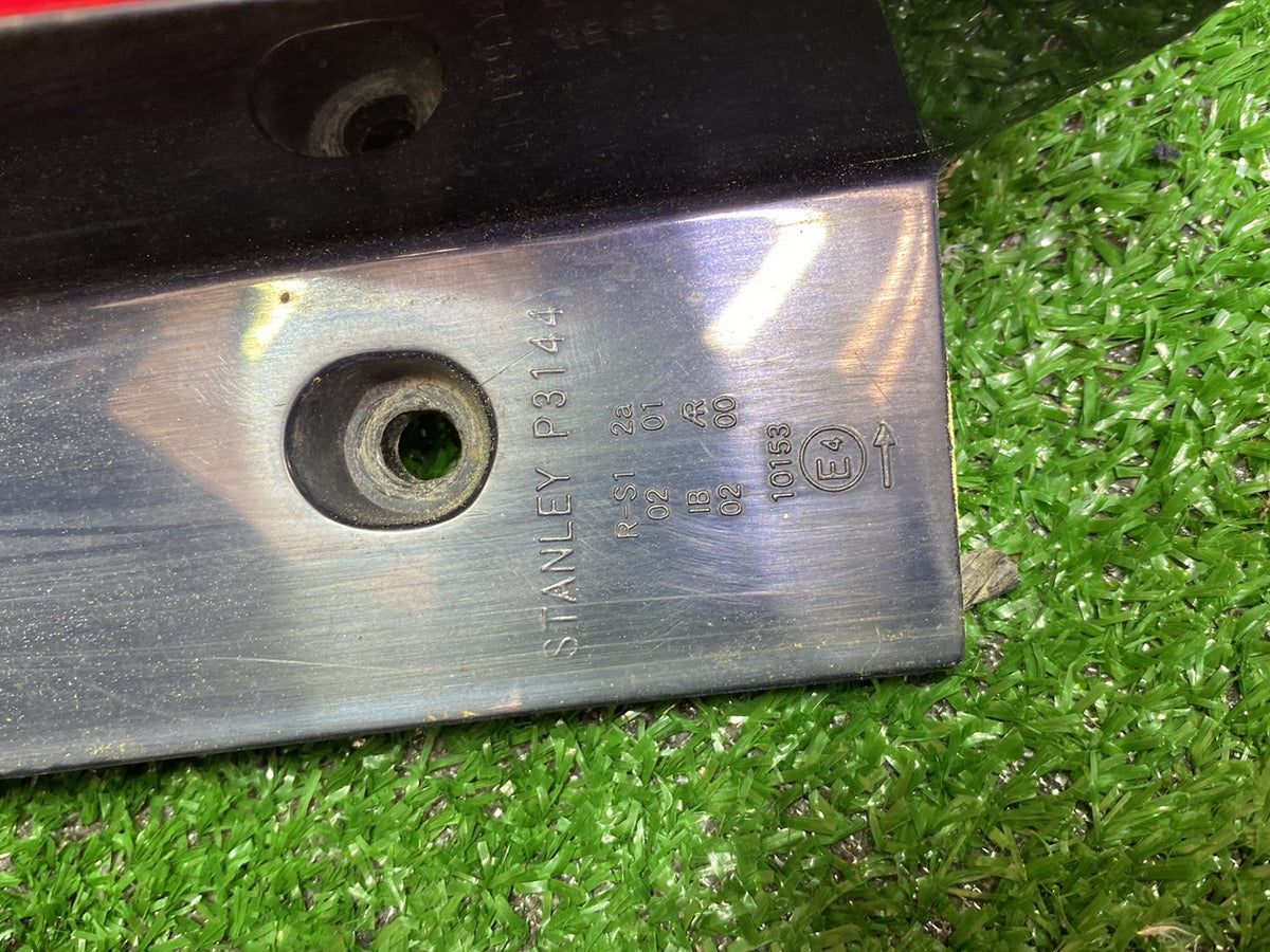 2002 Mitsubishi Colt - Right Taillight PN: P3144