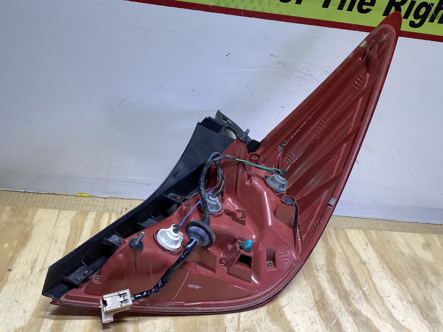 2005 Nissan Tiida JC11 - Left Taillight PN: P4086