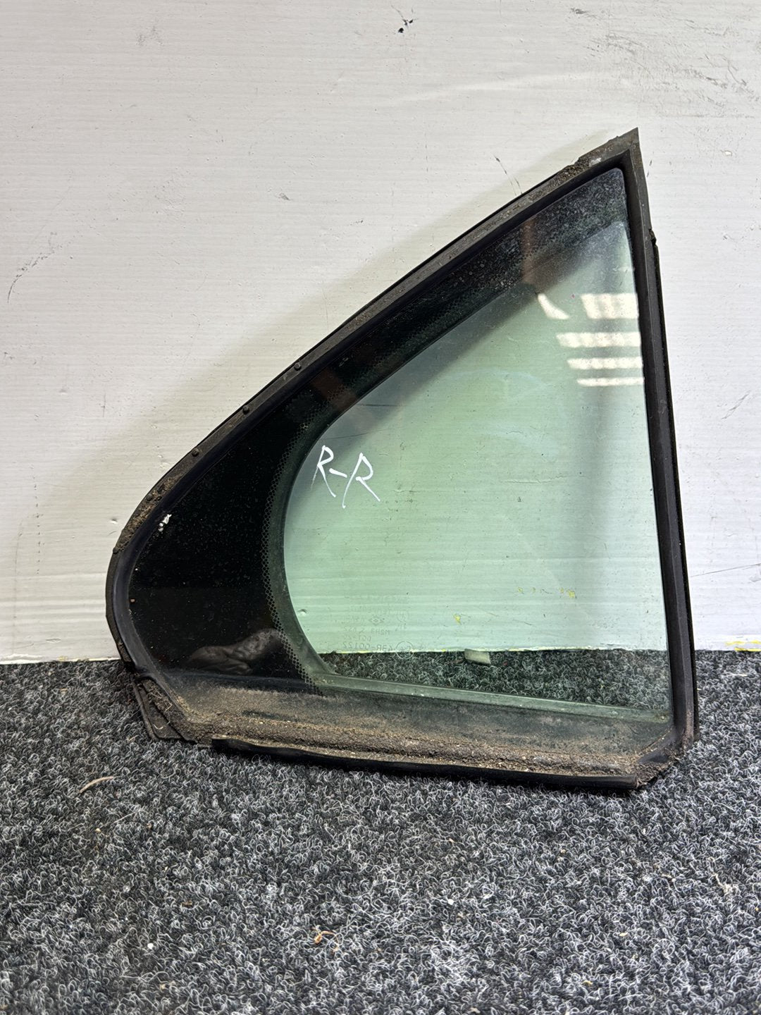 2006 Honda Accord - Right Rear Cargo Glass PN: Tint Number M2H3