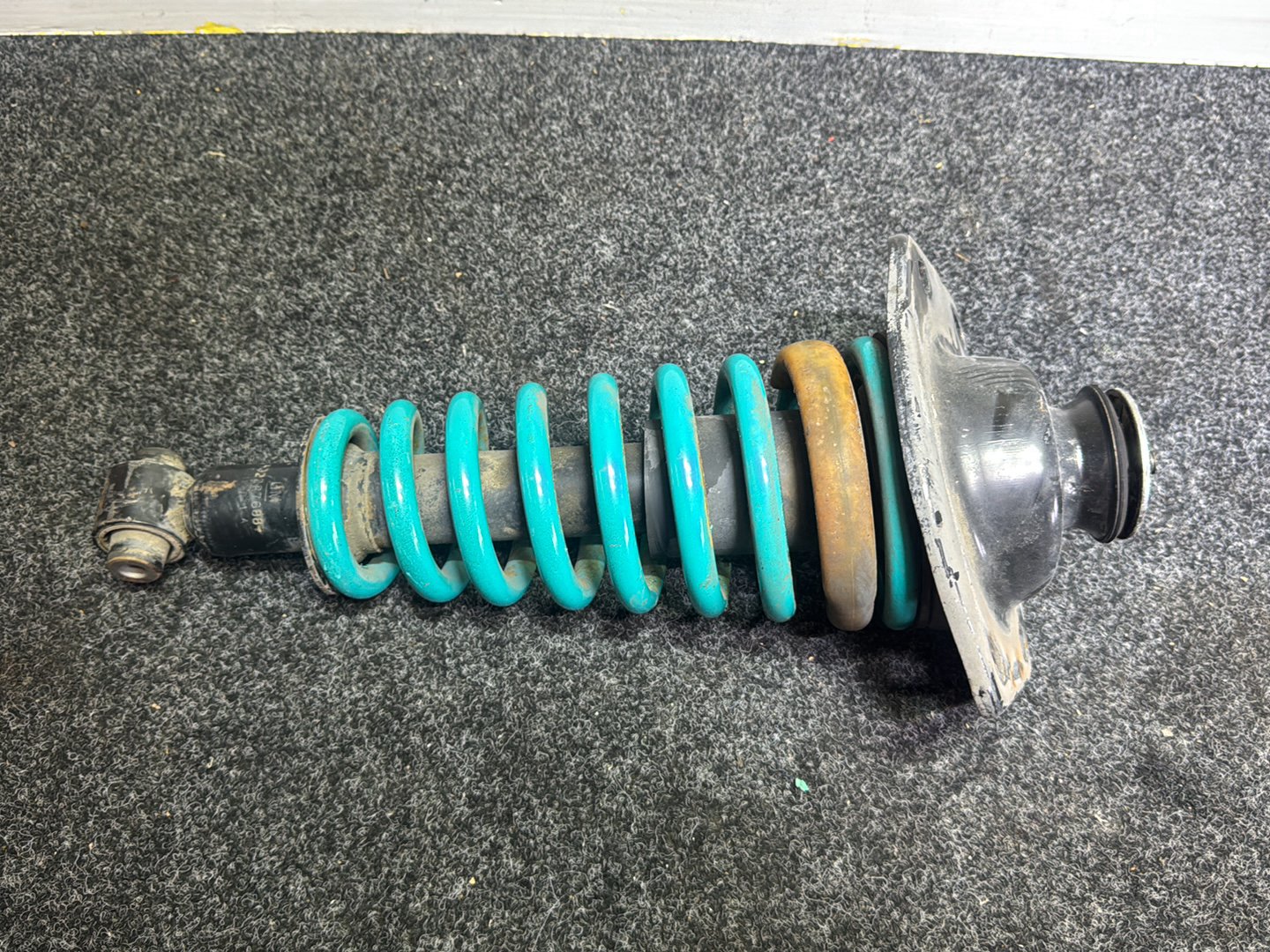 2011 Holden Commodore - Left Rear Shock Absorber