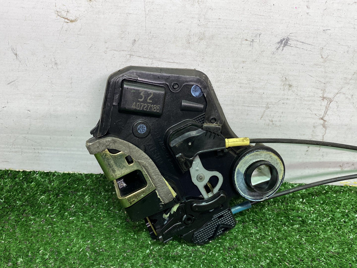 2005 Used Toyota Ist NCP60 - Left Rear Door Lock Actuator PN: 6906013090