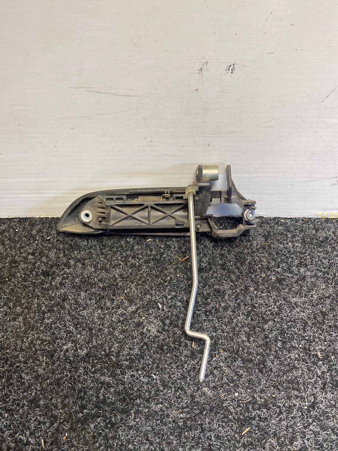2013 Toyota Hiace - Right Front Exterior Door Handle